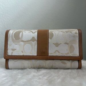 Vintage Coach Long Wallet Hamptons in Optic French Signature